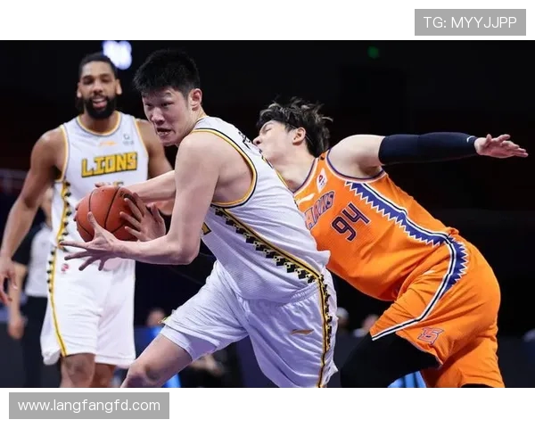 CBA打脸中国足球联赛：CBA与中国足球联赛的竞争与挑战