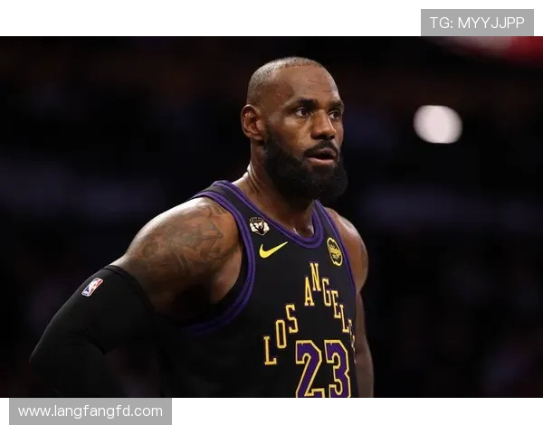 2020年NBA全明星赛东西部对阵名单确定，詹姆斯字母哥分别领衔两队